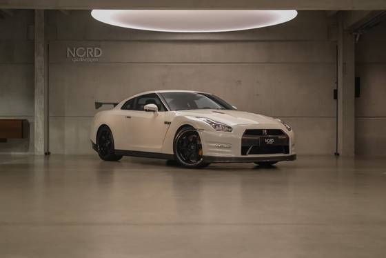 NISSAN GT-R 3.8 PREMIUM V6 24V BI-TURBO GASOLINA 2P AUTOMÁTICO